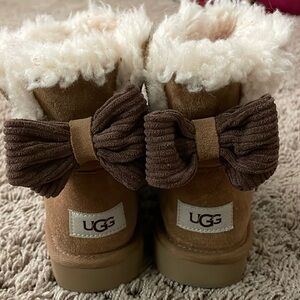 Ugg ankle boots size 5